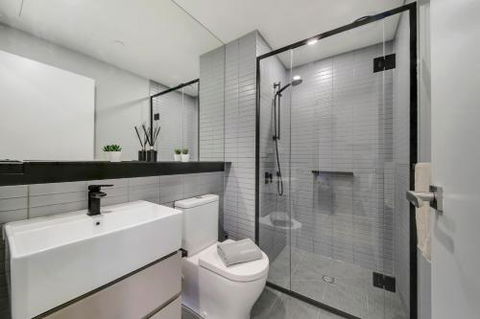 A Modern 2BR Apt 5 Min Walk To Melbourne Central - QLD Tourism 2
