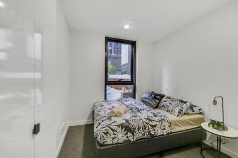 A Modern 2BR Apt 5 Min Walk To Melbourne Central - QLD Tourism 3