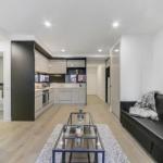 A Modern 2BR Apt 5 Min Walk To Melbourne Central - QLD Tourism 0