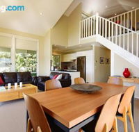 Hillcrest Spectacular views - Queensland Tourism