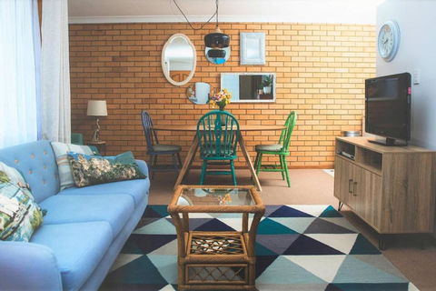 A Little Getaway - QLD Tourism 2