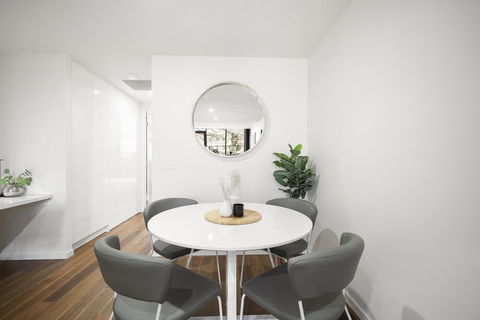 Urban Rest - Founders Lane - Queensland Tourism 4