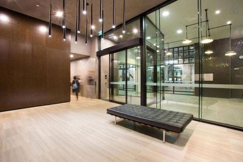 A Charming Studio With Stunning City Views - QLD Tourism 2