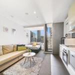 A Charming Studio With Stunning City Views - QLD Tourism 0