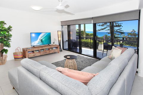 Unit 1 Phoenix Apartments Coolum Beach - Queensland Tourism 5