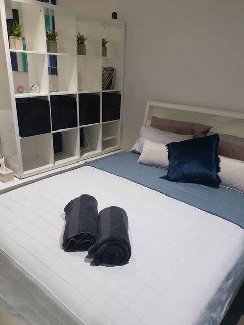 Great Location Hip Studio 5Km To City - QLD Tourism 3