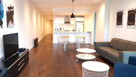 Docklands 1201p 2bed 1bath Water View - Queensland Tourism 5