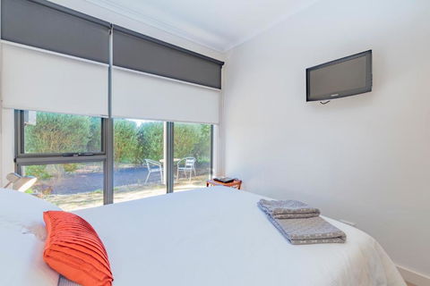 Stylish 3 Bedroom Condo - QLD Tourism 3