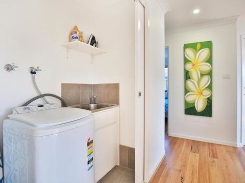 VIlla Zelma Culburra Beach - Queensland Tourism 1