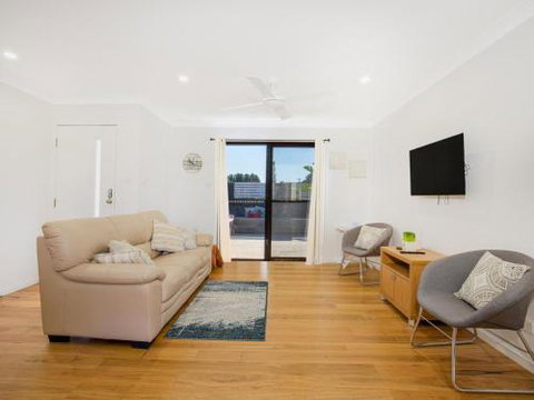 VIlla Zelma Culburra Beach - Queensland Tourism 0