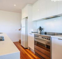 Villa Isola - QLD Tourism