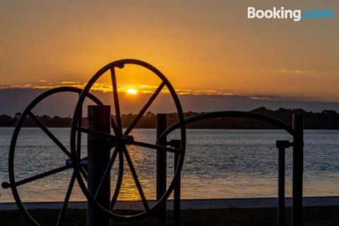 Family Getaway Close To Beach & Restaurants - Queensland Tourism 3