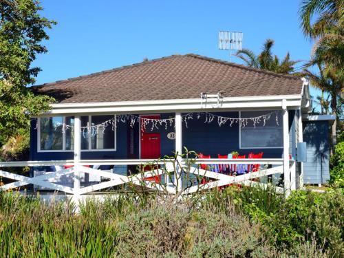 Broughton Village NSW QLD Tourism