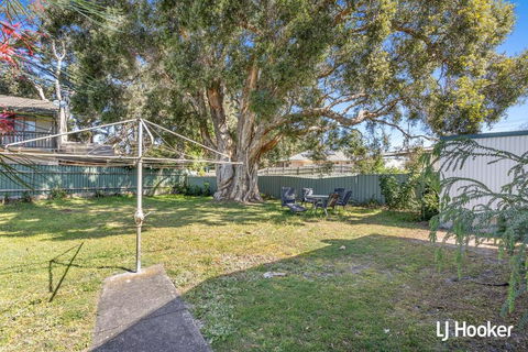 Cromarty Cottage 900m From Birubi Beach - QLD Tourism 2