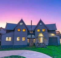 Banjos Chalet alpine getaways - Queensland Tourism