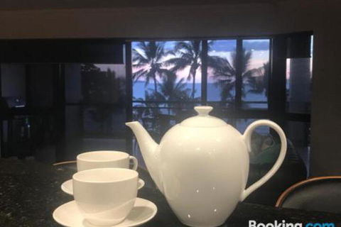 Townsville Strand Lighthouse Apartment 3 - QLD Tourism 0
