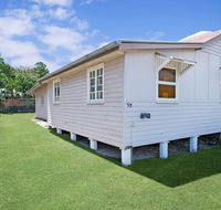Close to Water Restaurants  Clubs Toorbul St. Bongaree - Queensland Tourism