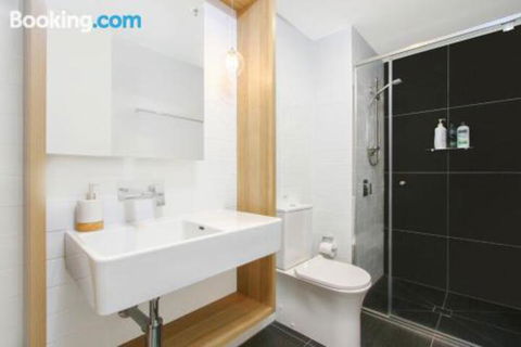 Cozy Homely Apartment CBR Central - Queensland Tourism 6