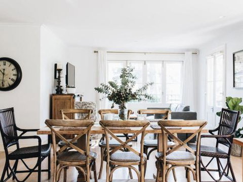 KIRRIEMUIR Burradoo Southern Highlands 4pm Check Out Sunday - Queensland Tourism 4