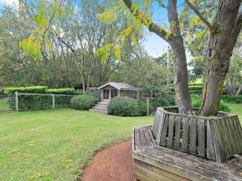 Mirrabooka Burrawang Beautiful Home & 3 Acres Of Gardens In The Southern Highlands - Queensland Tourism 1