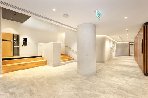 Orange Stay At Melbourne Quarter - Queensland Tourism 2