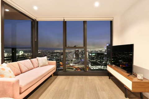 Orange Stay At Melbourne Quarter - Queensland Tourism 3
