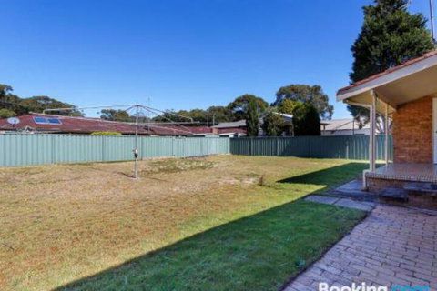 Perrumba Street Cottage - QLD Tourism 4