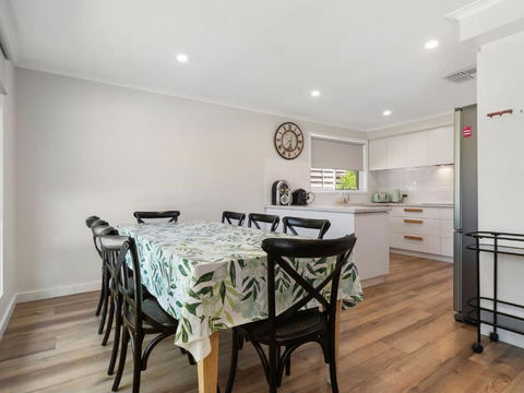 Rosebud Family Escape On Laurens - QLD Tourism 1