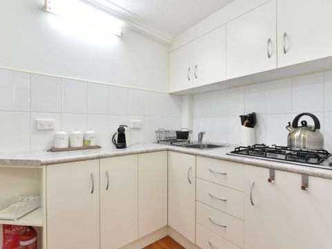 Olive Grove Studio 1 - QLD Tourism 5