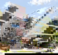 Urban Rest - The Azure Bondi