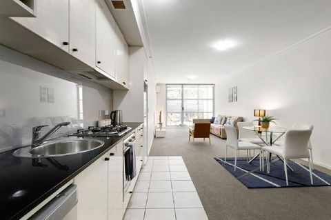 A Modern & Cozy Studio Next To Darling Harbour - QLD Tourism 3