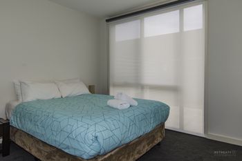 Stylish 3 Bedroom Condo - QLD Tourism 4