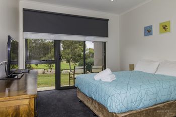Stylish 3 Bedroom Condo - QLD Tourism 6