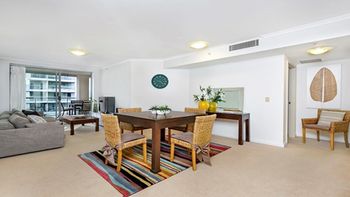 The Apartment Service HELP7 - QLD Tourism 0