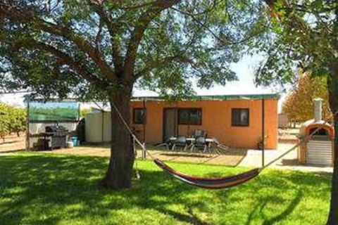 The Pickers Hut - QLD Tourism 0