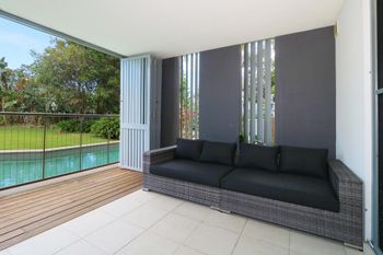 Drift North #2 Swim Up Apartment - QLD Tourism 3