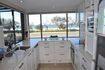 Huntington Apt 3 - Queensland Tourism 2