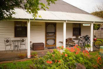 Davidsons Cottage - Queensland Tourism 0