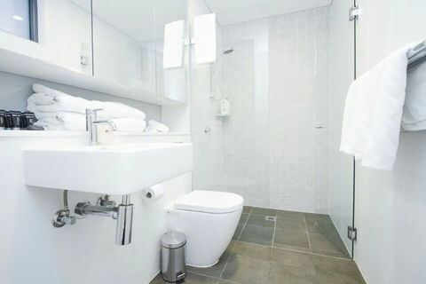 B03-darling Harbour 1 BDR APT - QLD Tourism 3
