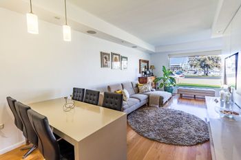 Serene Marinafront 3BR Retreat - QLD Tourism 6