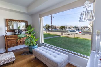 Serene Marinafront 3BR Retreat - QLD Tourism 2