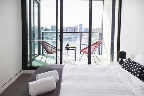 Pars Apartments Collins Wharf Docklands - Queensland Tourism 6