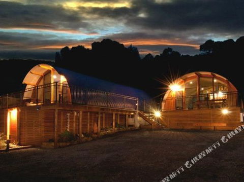 Bruny Island Accommodation 43 Degrees Beachside Studio Spa Apartments (1) - Queensland Tourism 0