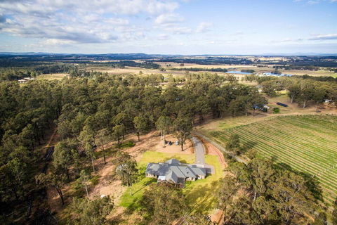 Mirambeena - QLD Tourism 0