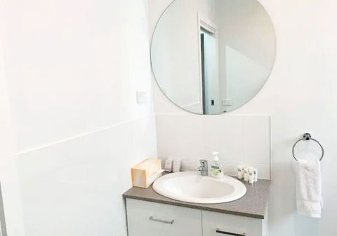 Brand New Home - 10min To Beach & Torquay - QLD Tourism 5