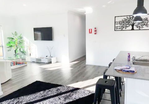Brand New Home - 10min To Beach & Torquay - QLD Tourism 0