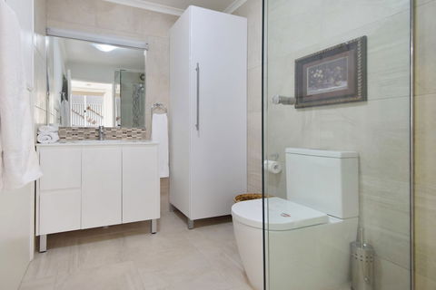 Villa 1 Lazy Days - QLD Tourism 6