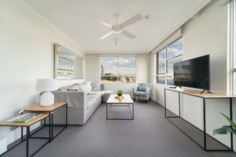 Harbourside 49 - QLD Tourism 4