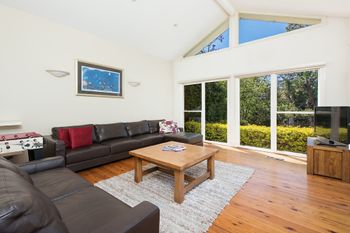 SYDNEY FAMILY HOME WITH POOL H344 - Queensland Tourism 6