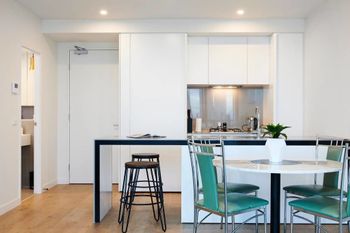 Stunning Harbour & City View Loft - Queensland Tourism 1